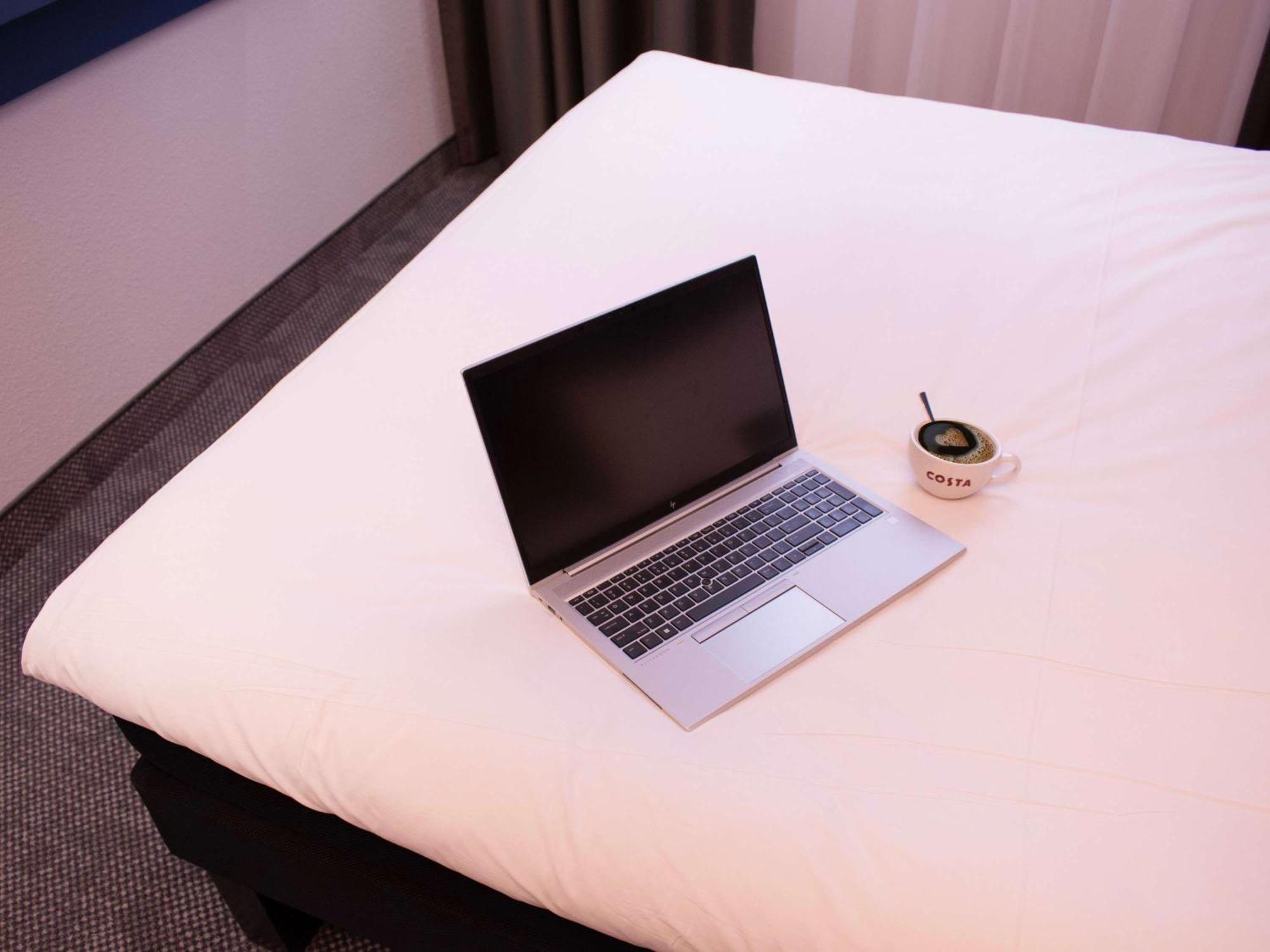 Ibis Katowice - Zabrze Hotel Kültér fotó